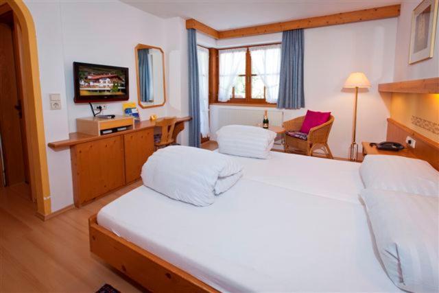 Hotel Berghof Nauders Zewnętrze zdjęcie