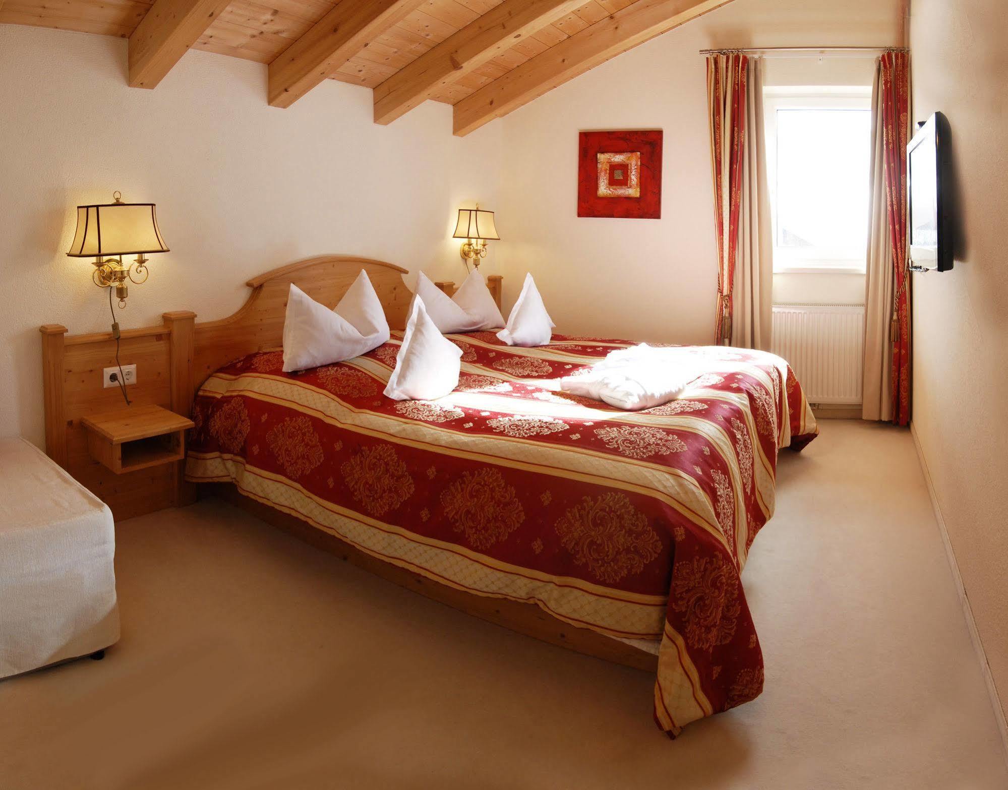 Hotel Berghof Nauders Zewnętrze zdjęcie