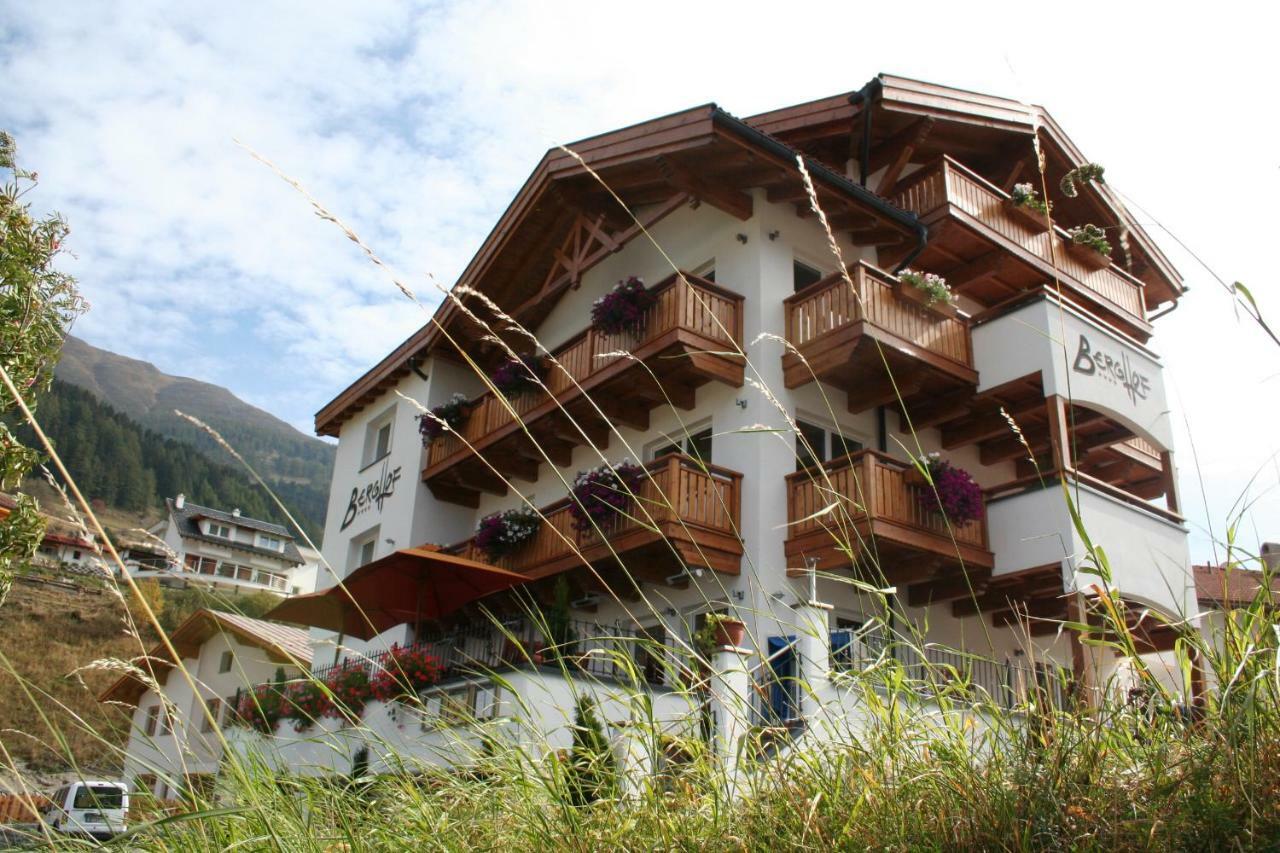 Hotel Berghof Nauders Zewnętrze zdjęcie